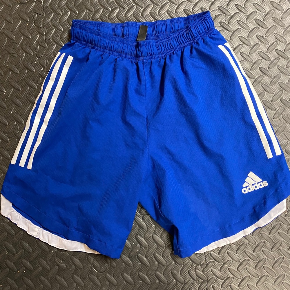 Adidas Boys Warm-Up Shorts - youth medium